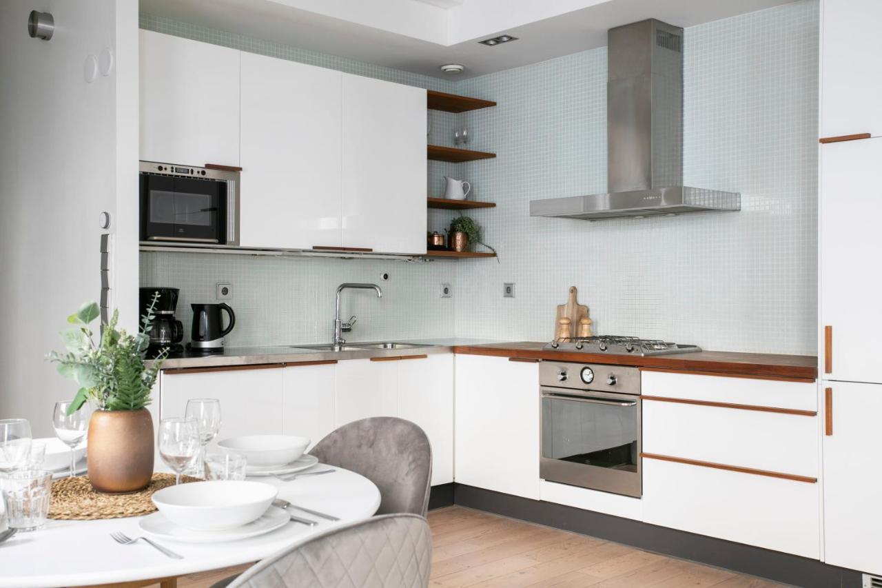 2Ndhomes Loft Apartment With Spa & Balcony By The White Church 헬싱키 외부 사진